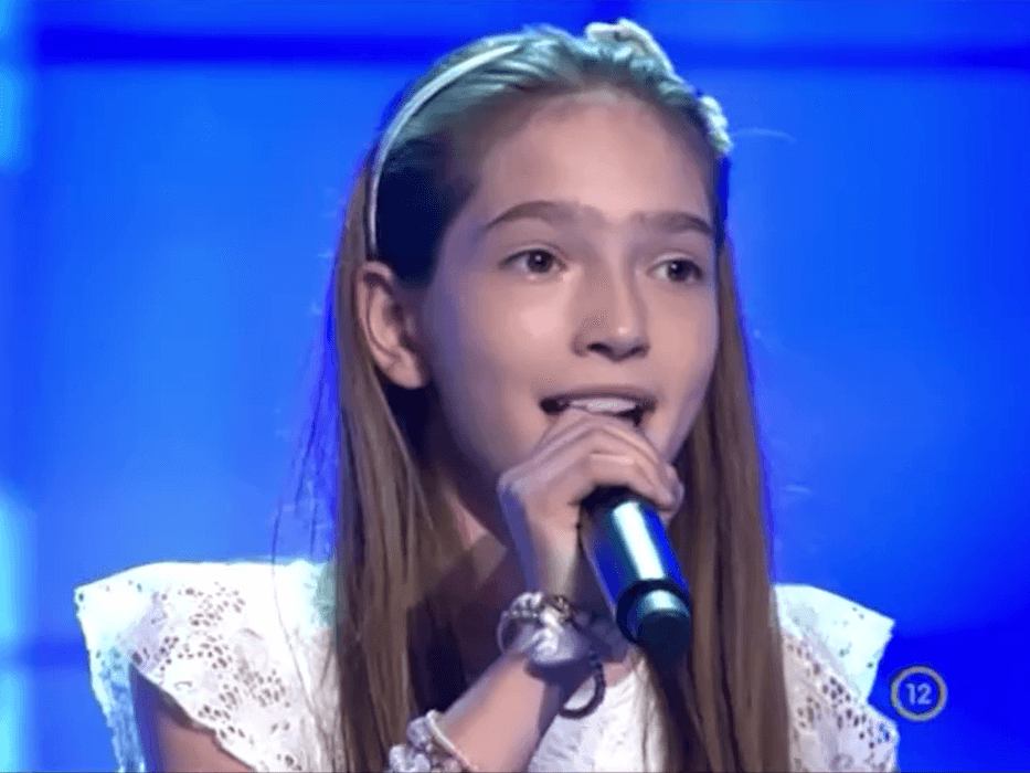 Week 2 - Lotfi Begi feat. Mező Misi: Egy szó miatt (Lara, Peti, Nina, Cili, Petra)